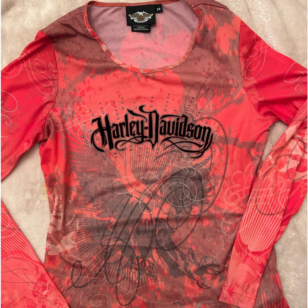 Size Medium long sleeve thin light tee from Harley Davidson. New, never worn
